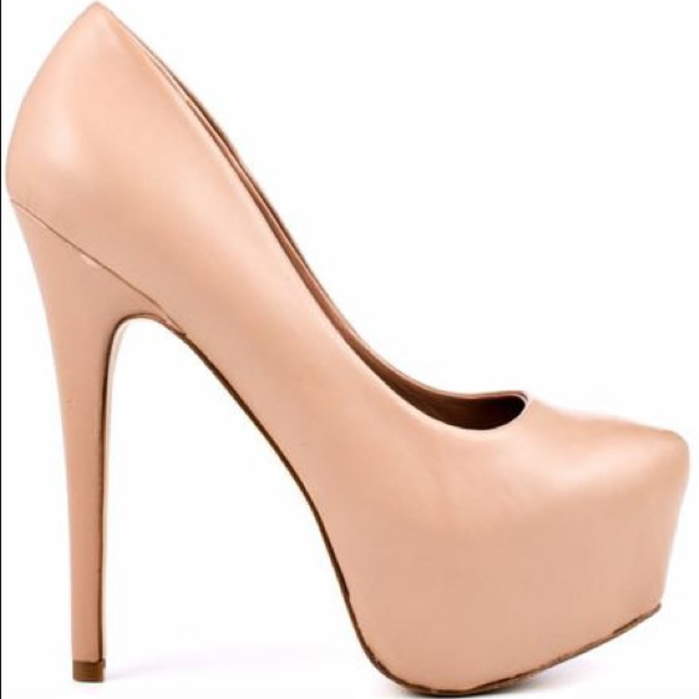 Steve Madden 6.5 Dejavu Nude Heels